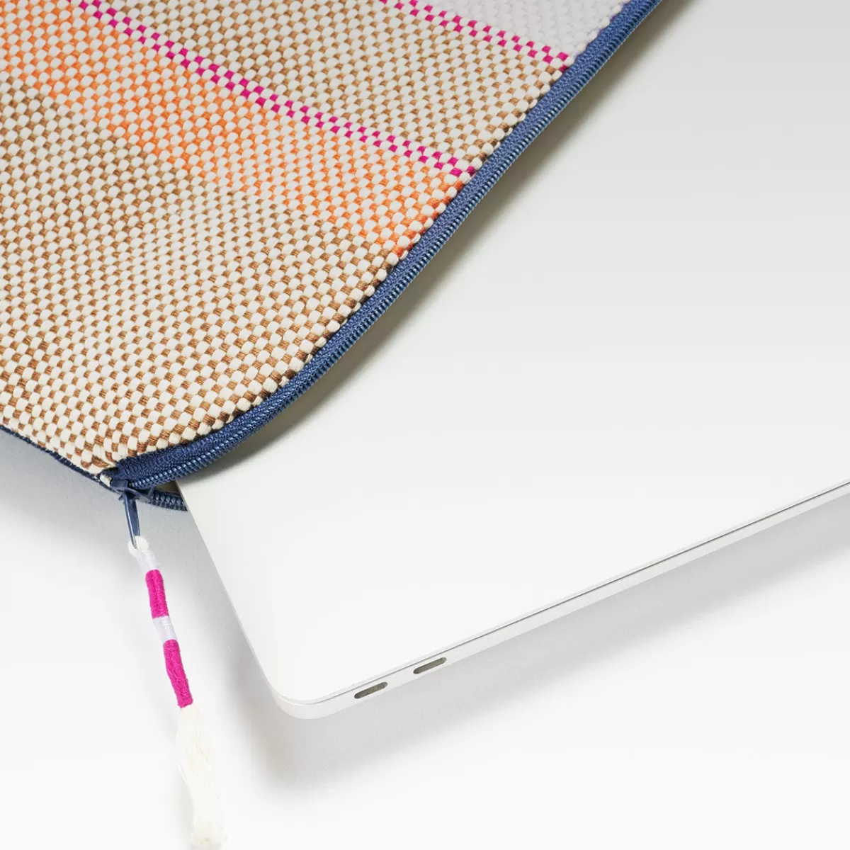 Mercado Global Elenita 13'' Laptop Case