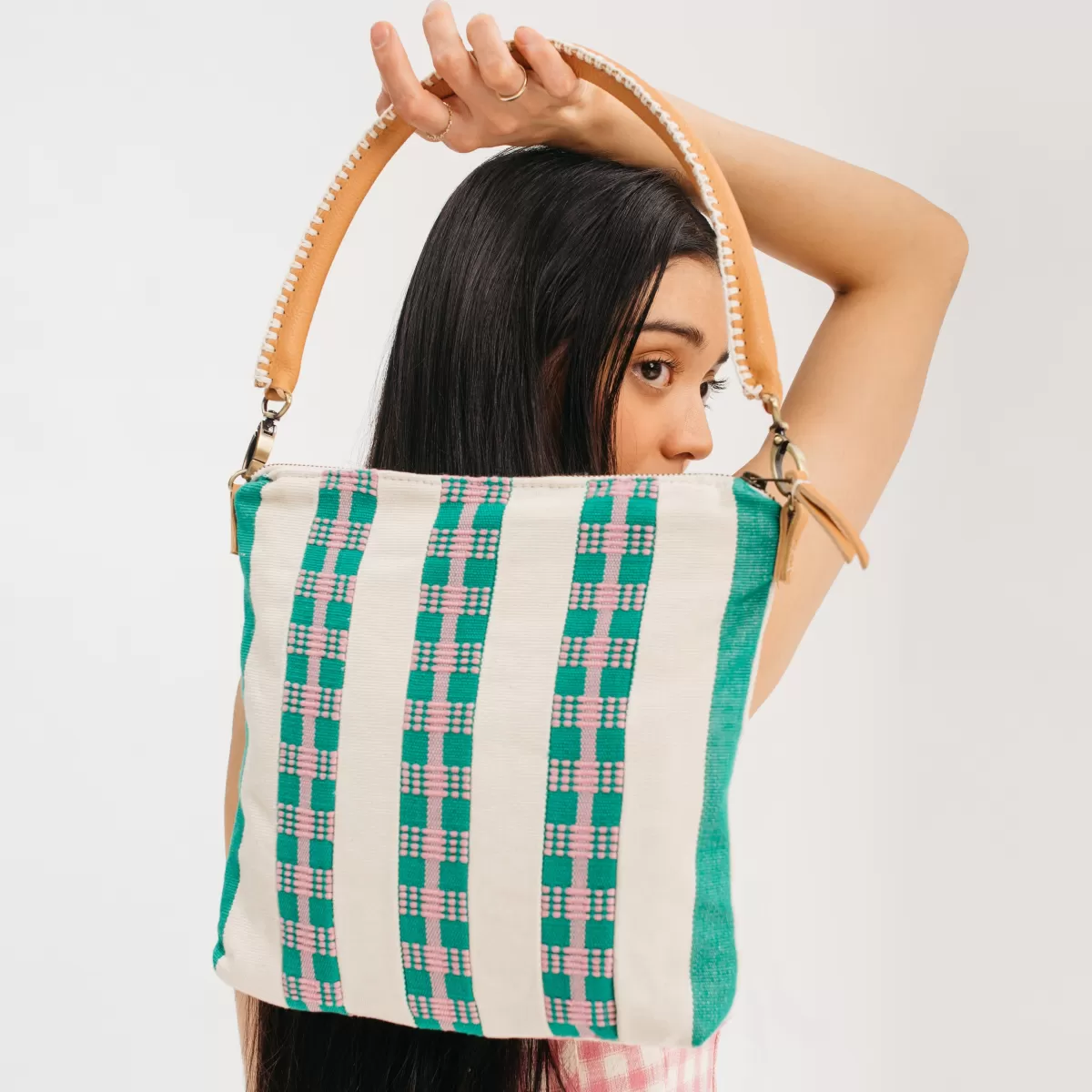 Mercado Global Florentina Clutch-To-Hobo