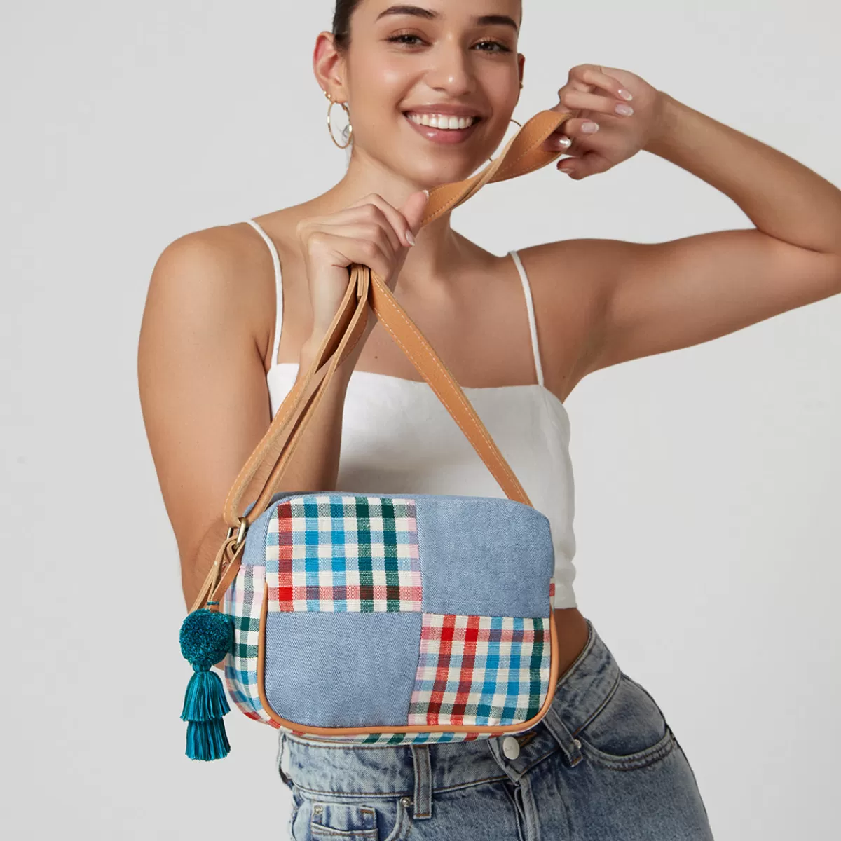 Mercado Global Juana Crossbody