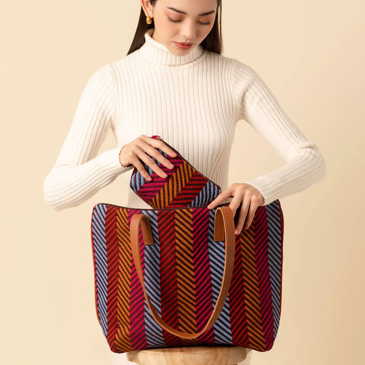 Mercado Global Mini Cristina Pouch