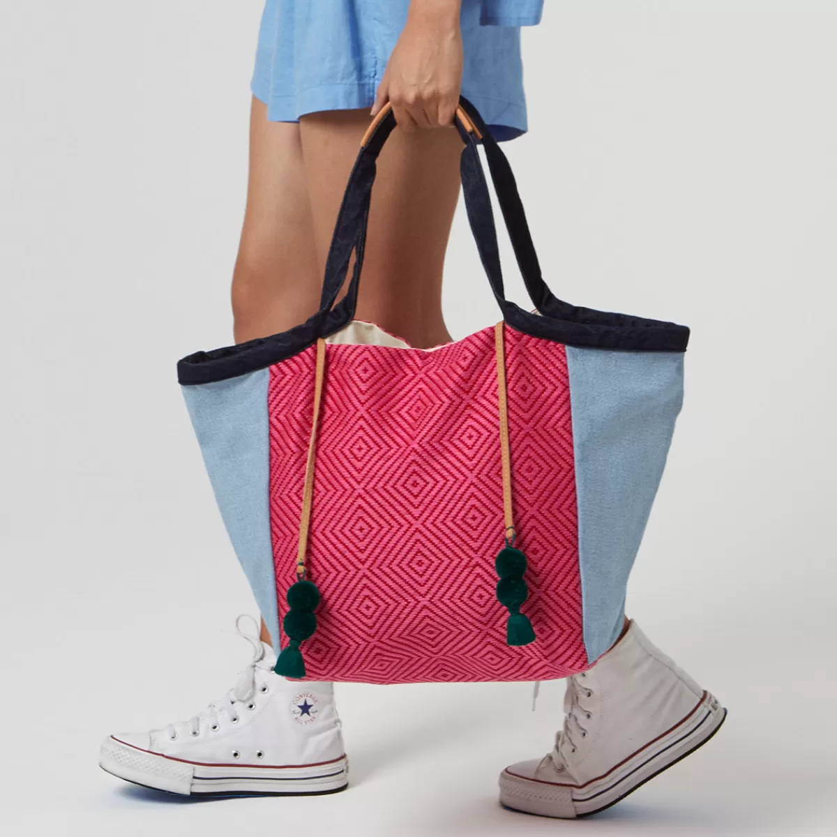 Mercado Global Rosa Tote